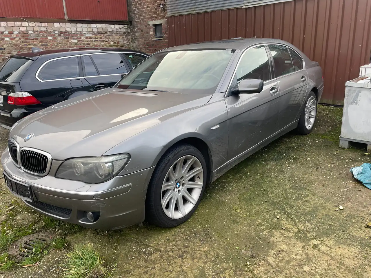 BMW 730