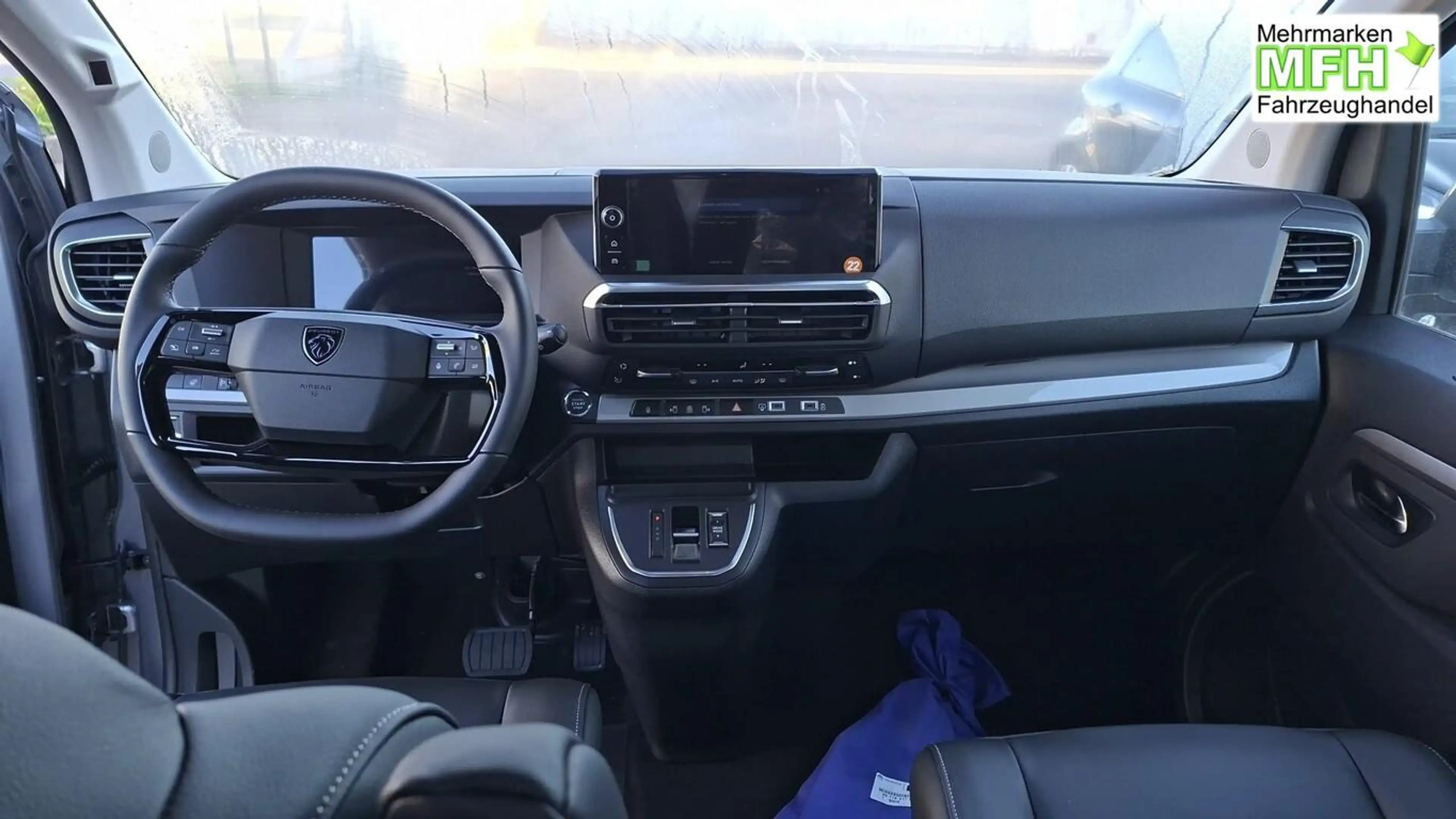 Peugeot Traveller Allure L3 Pano Kam Nav Leder SHZ Massa 130 kW (... — photo 6