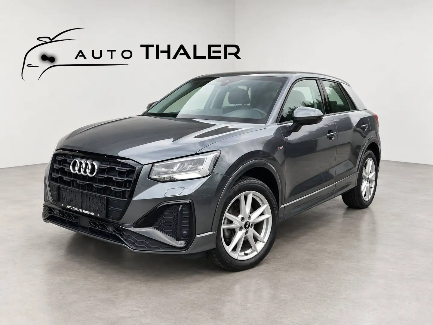 Audi Q2 35 TDI quattro S-line S-tronic S-line Grau - 1