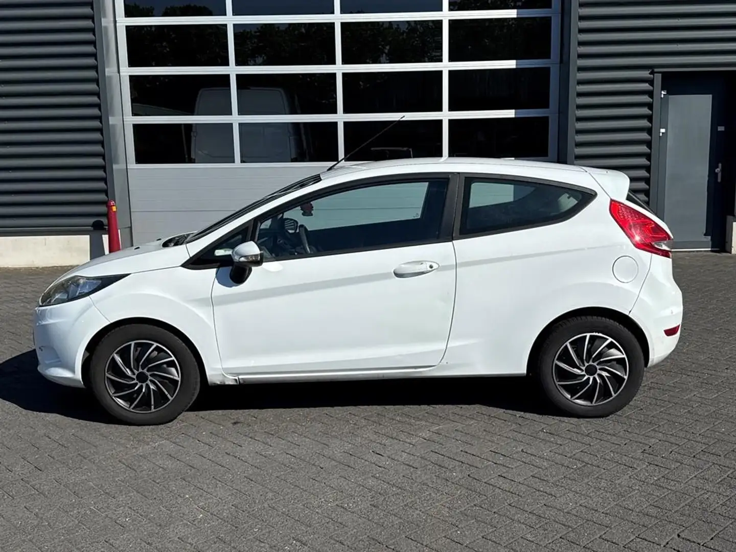 Ford Fiesta 1.25 Limited, Airco Wit - 2