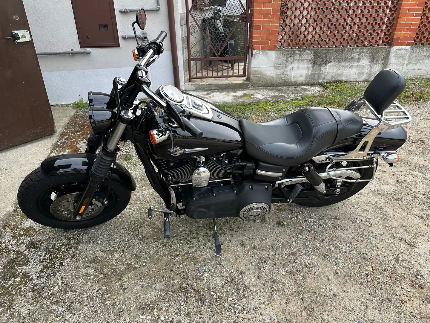 Harley-Davidson Dyna Fat Bob Nero - 2