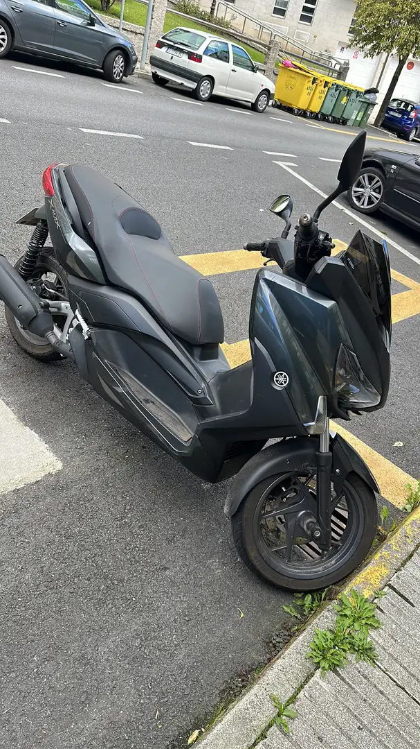 Yamaha X-Max 250 Gris - 1