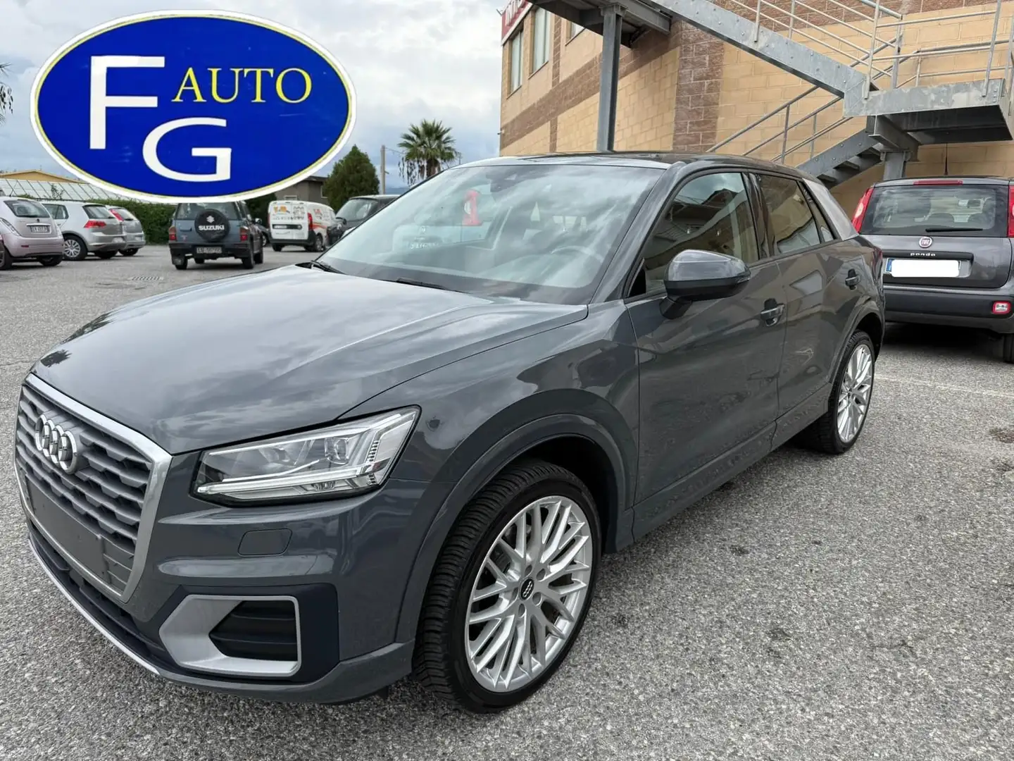 Audi Q2 Q2 1.6 tdi Sport Grigio - 1
