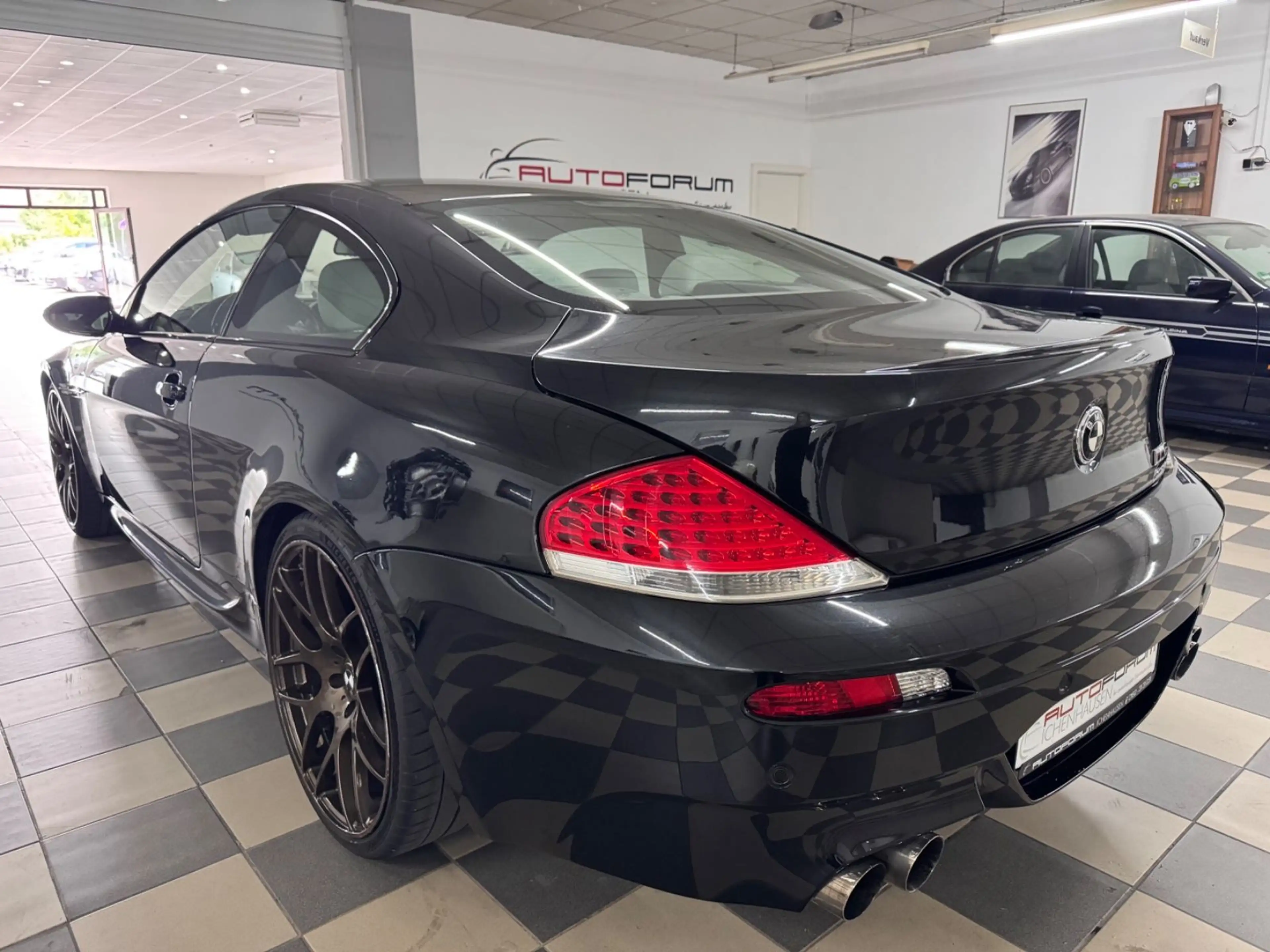 BMW M6 Coupe V10 — photo 4