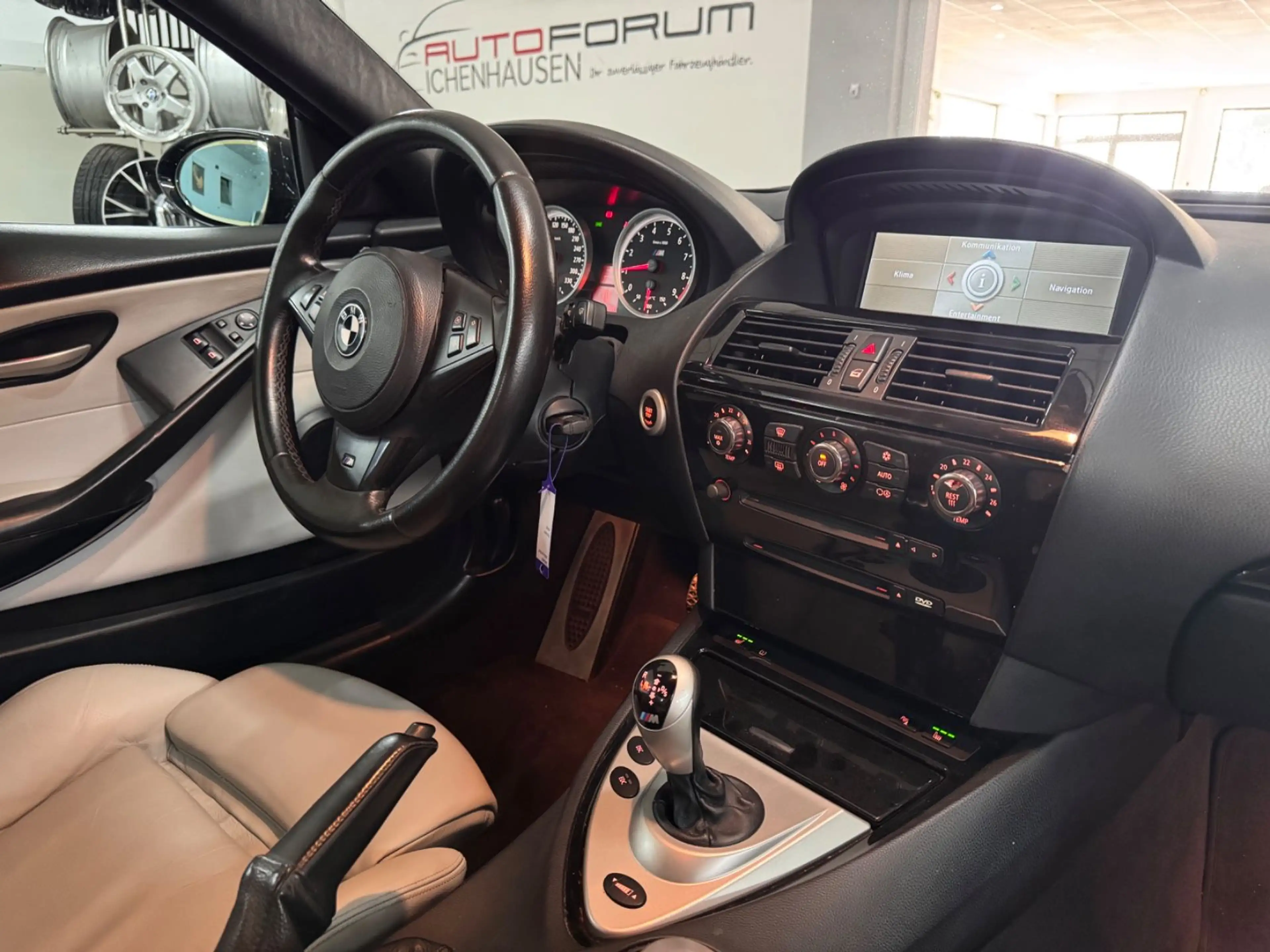 BMW M6 Coupe V10 — photo 15