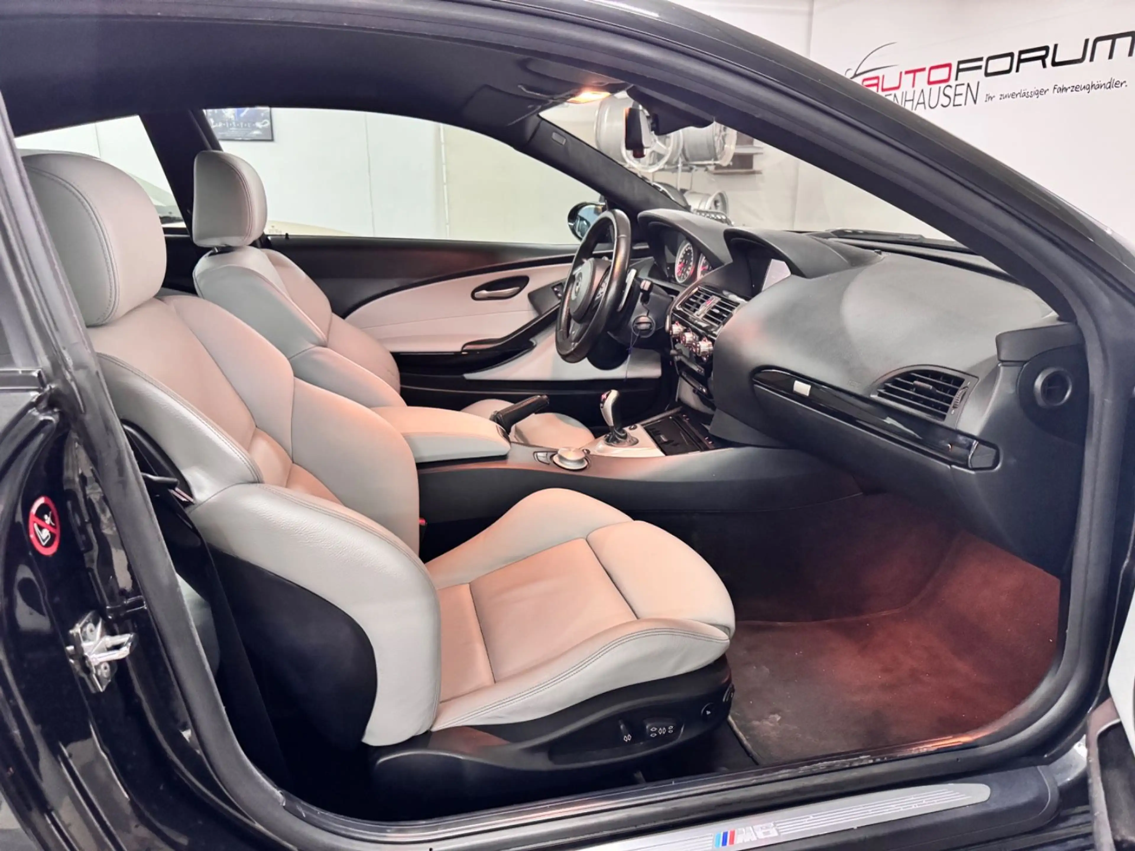 BMW M6 Coupe V10 — photo 14