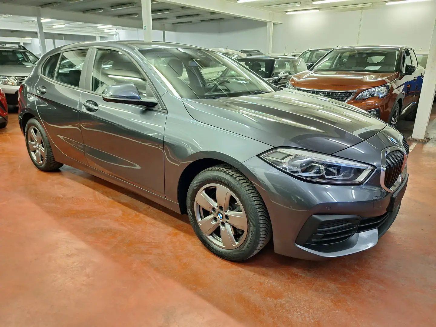 BMW 118 118i Gris - 1