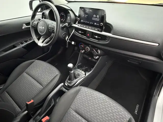 Kia Picanto view 8