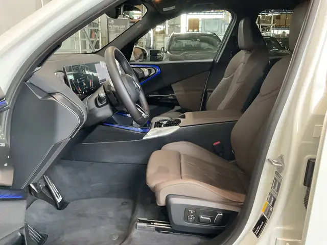 BMW X3 view 7
