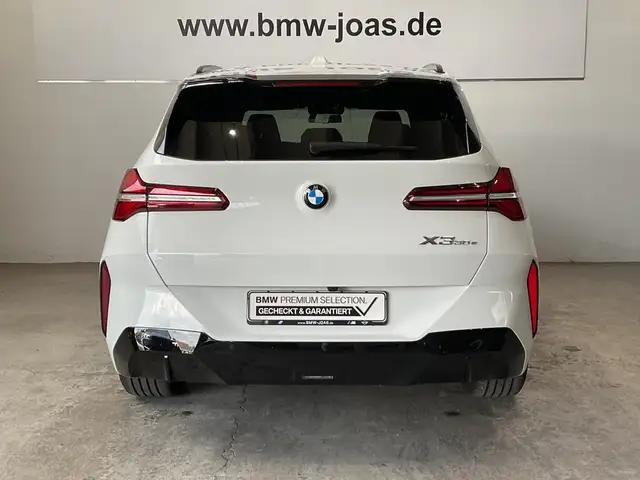 BMW X3 view 14