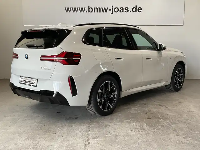 BMW X3 view 13