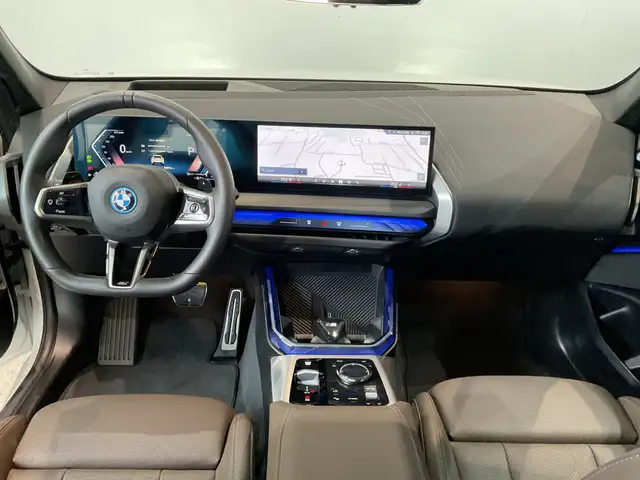 BMW X3 view 3