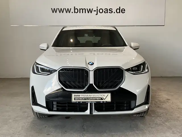 BMW X3 view 2
