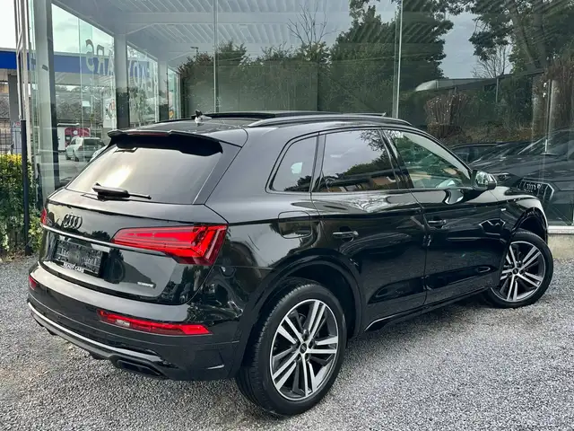 Audi Q5 view 5