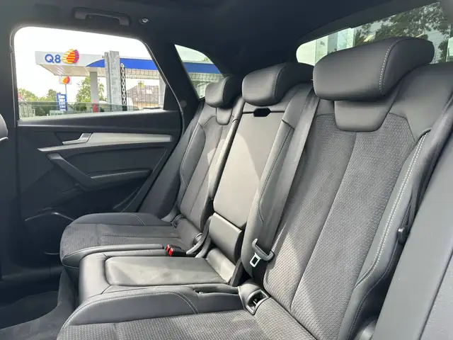 Audi Q5 view 23