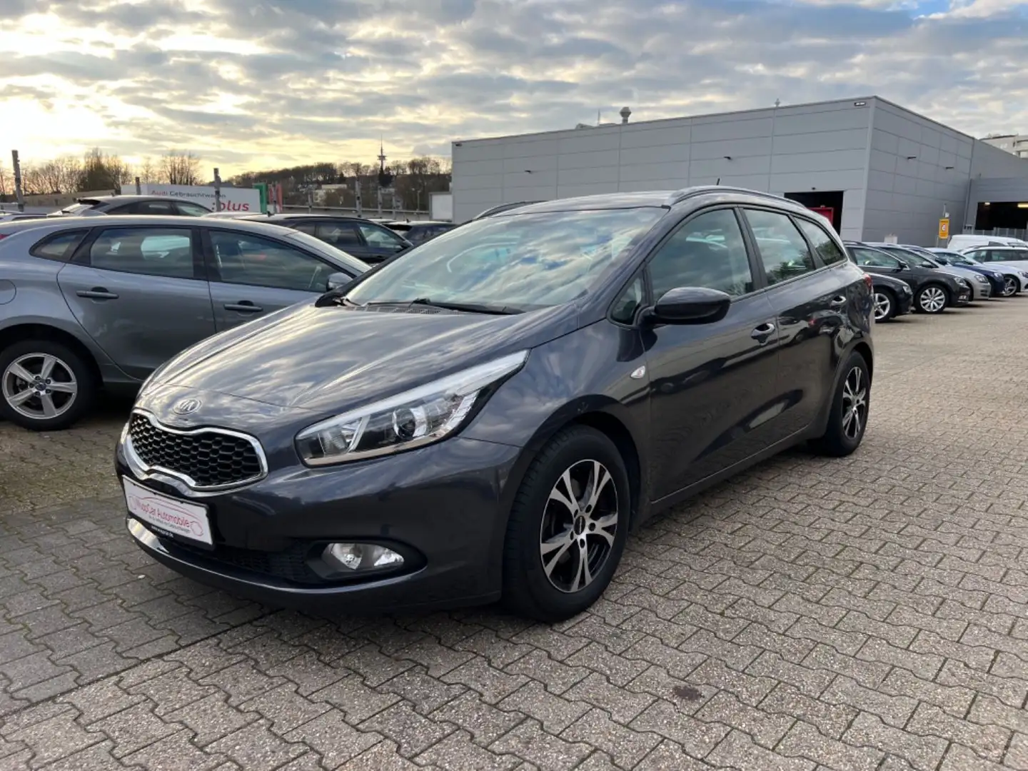 Kia Ceed SW / cee'd SW *TEMP*LMF*USB*MP3*KLIMA Grey - 1