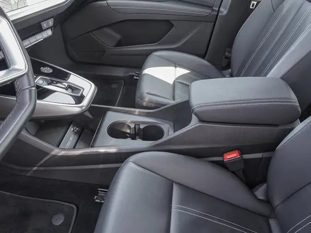 Audi Q4 E-Tron view 15