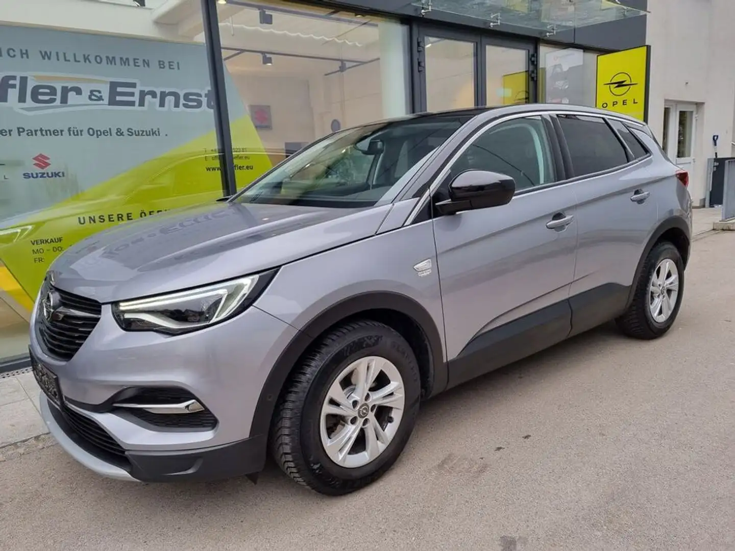 Opel Grandland X Innovation Silber - 1