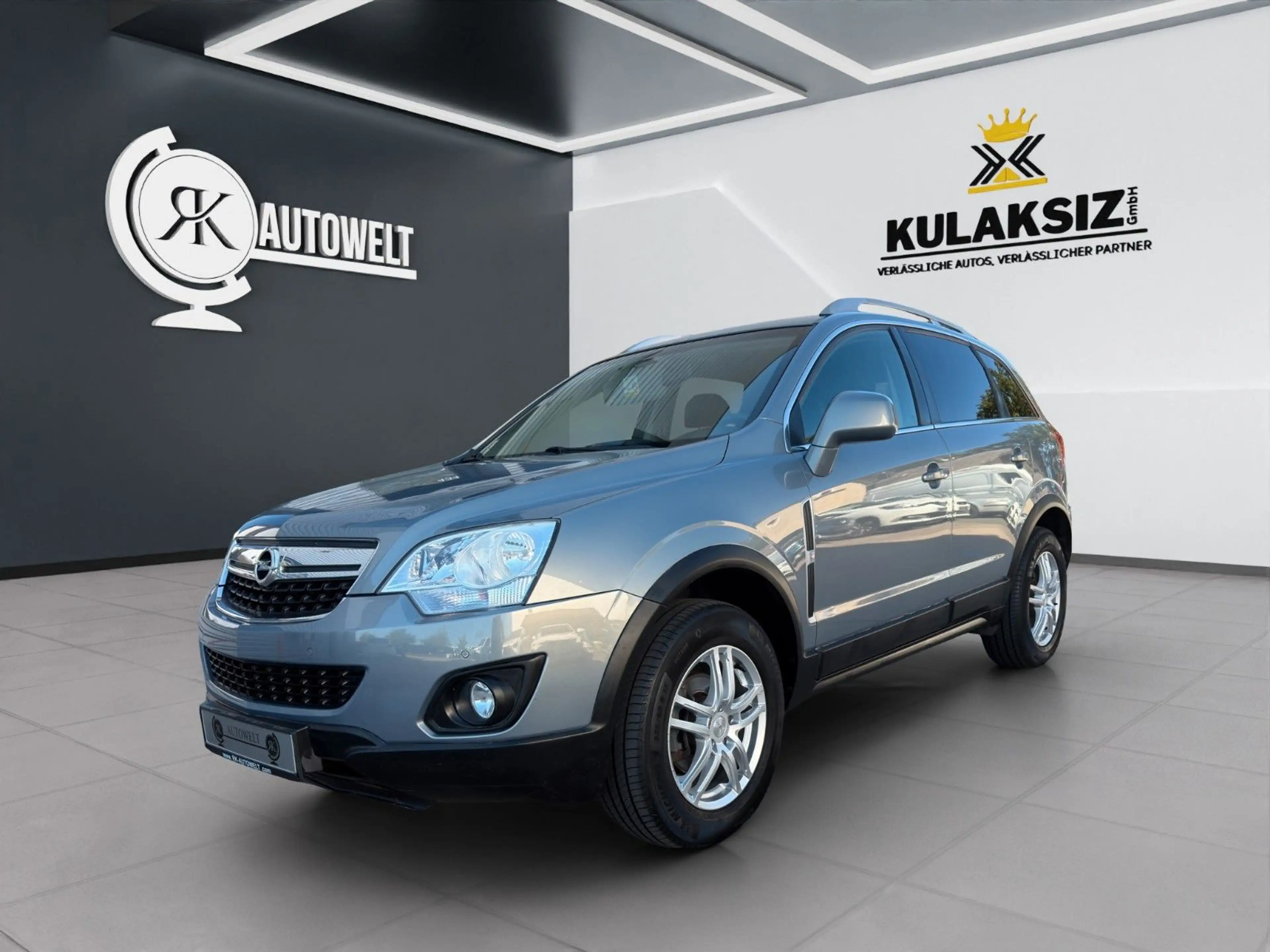 Opel Antara Design Edition 4x2*NAVI*PDC*SHZ*TÜV NEU*