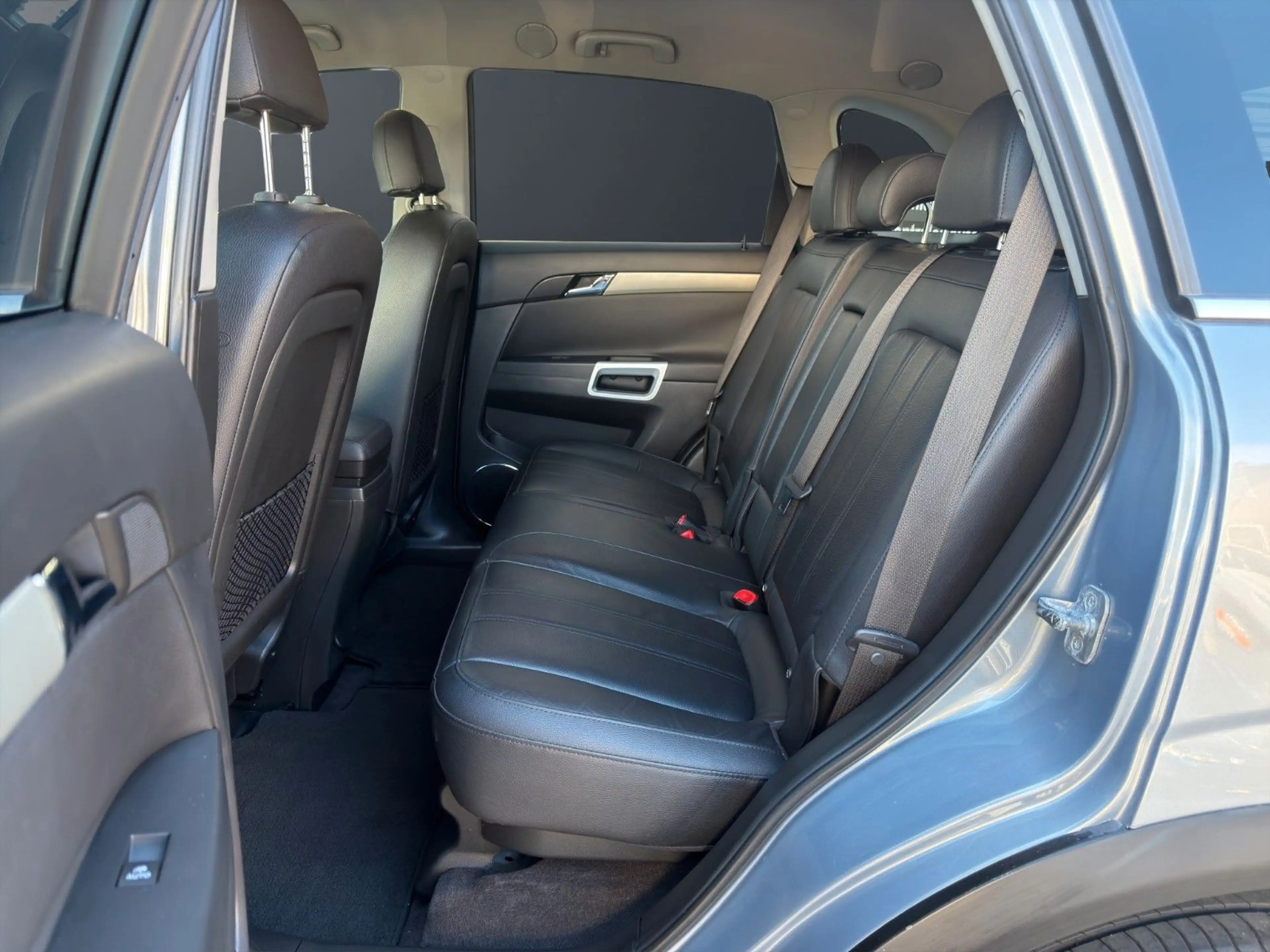 Opel Antara Design Edition 4x2*NAVI*PDC*SHZ*TÜV NEU* — photo 12