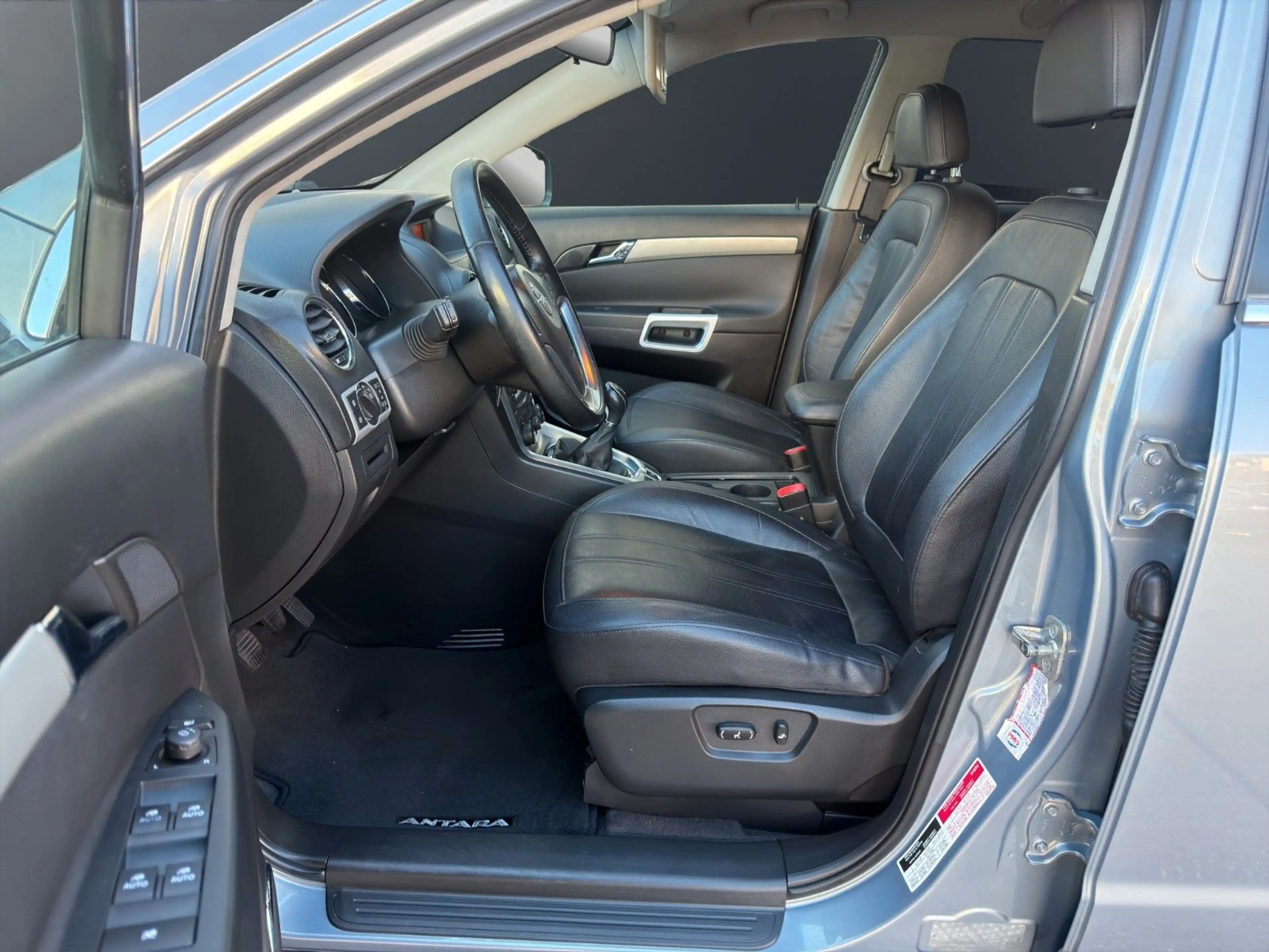 Opel Antara Design Edition 4x2*NAVI*PDC*SHZ*TÜV NEU* — photo 11