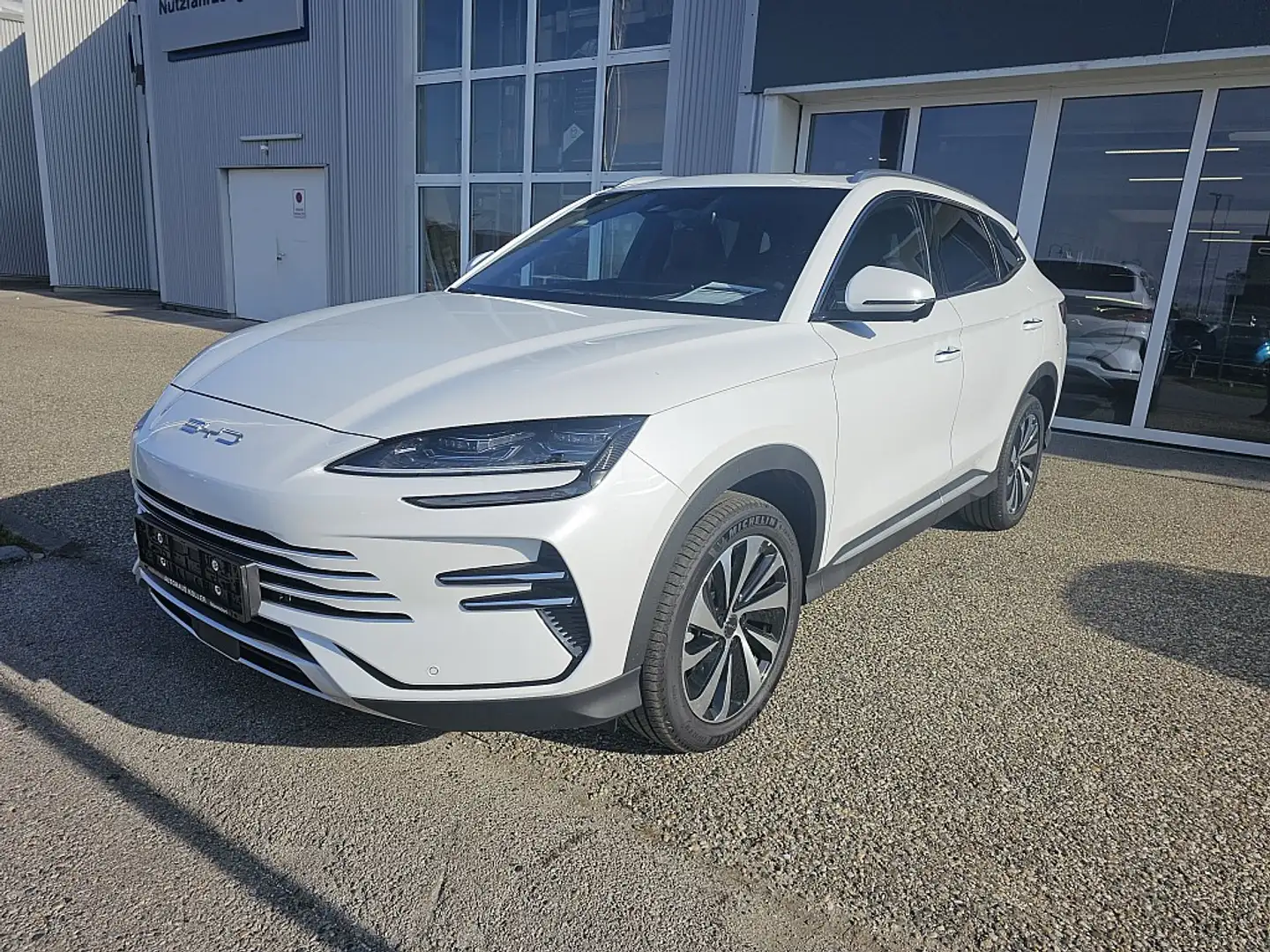 BYD Seal U DM-i PHEV 18,3kWh Boost Weiß - 2