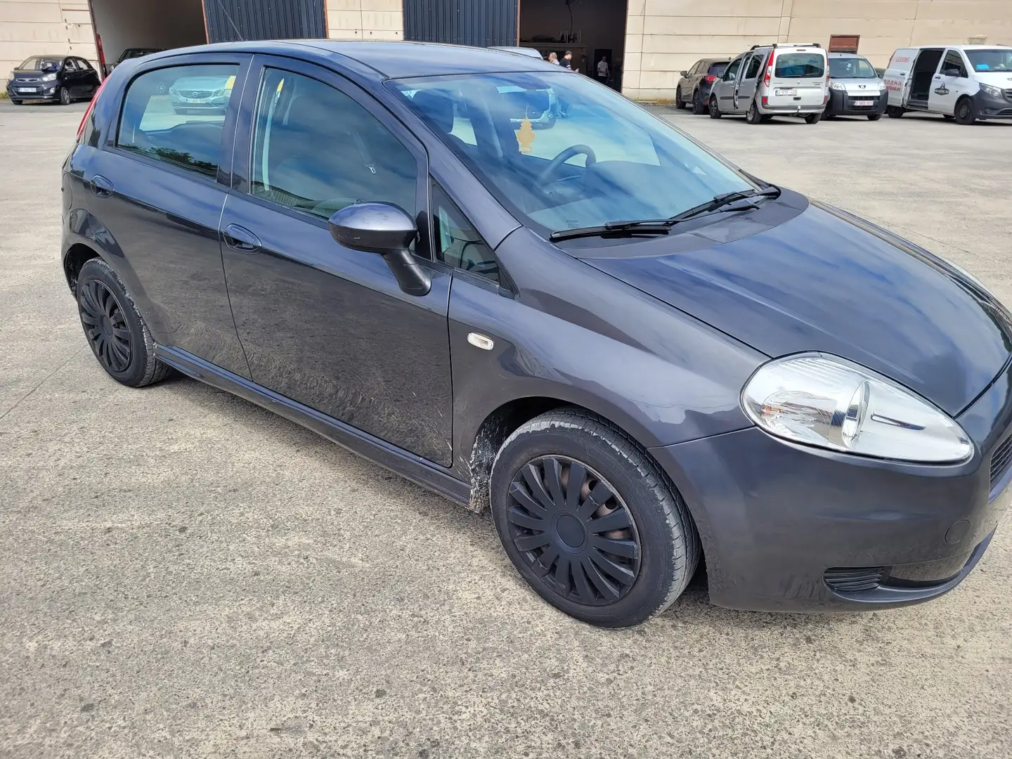 Fiat Grande Punto 1.3 Multijet Zwart - 2