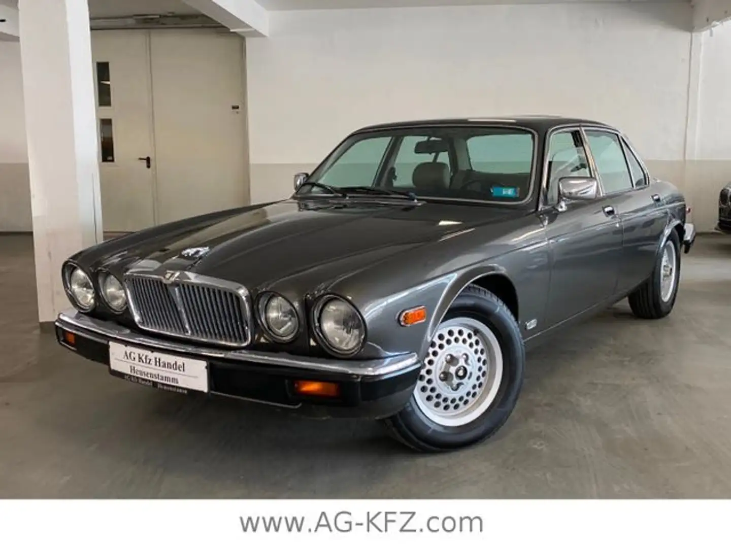 Jaguar XJ Serie III 4.2/Klima/H-Zulass./S-Dach/Leder Grau - 2