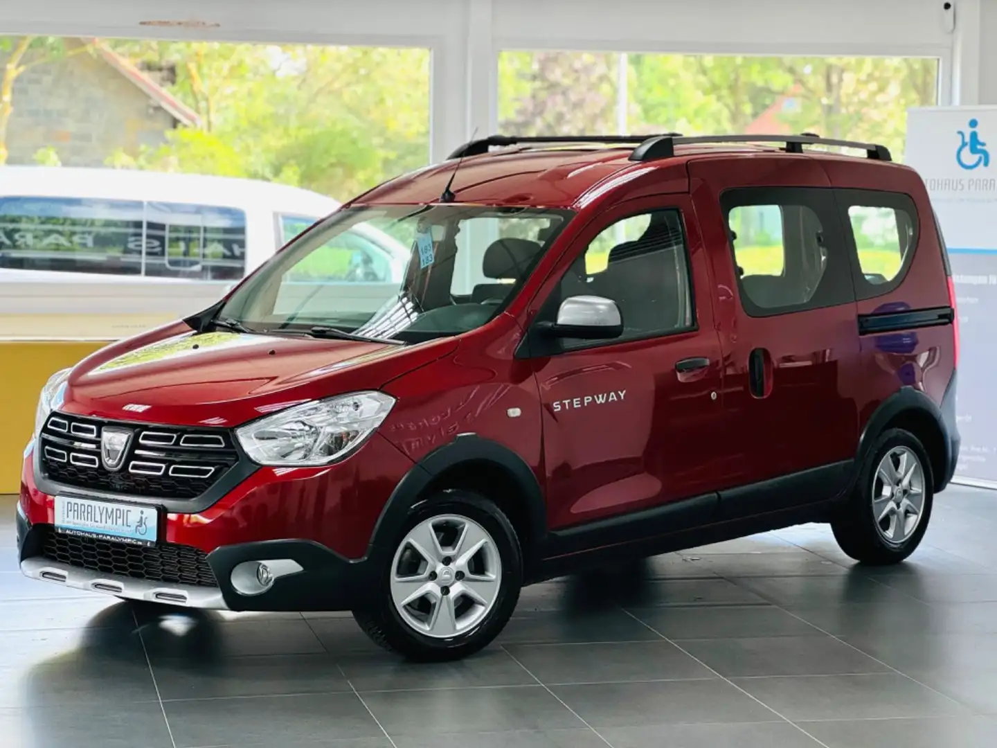 Dacia Dokker Stepway Pro Rollstuhlgerecht-Schwenksitz Rot - 2