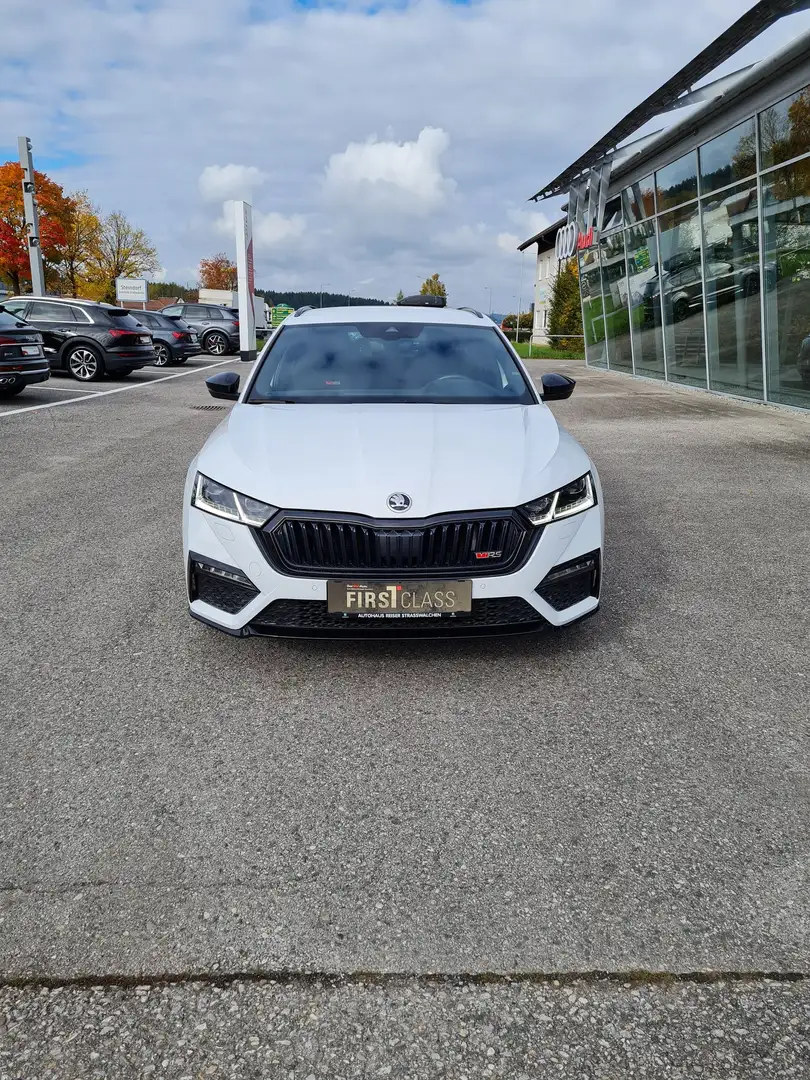 Skoda Octavia RS iV 245 DSG Weiß - 2