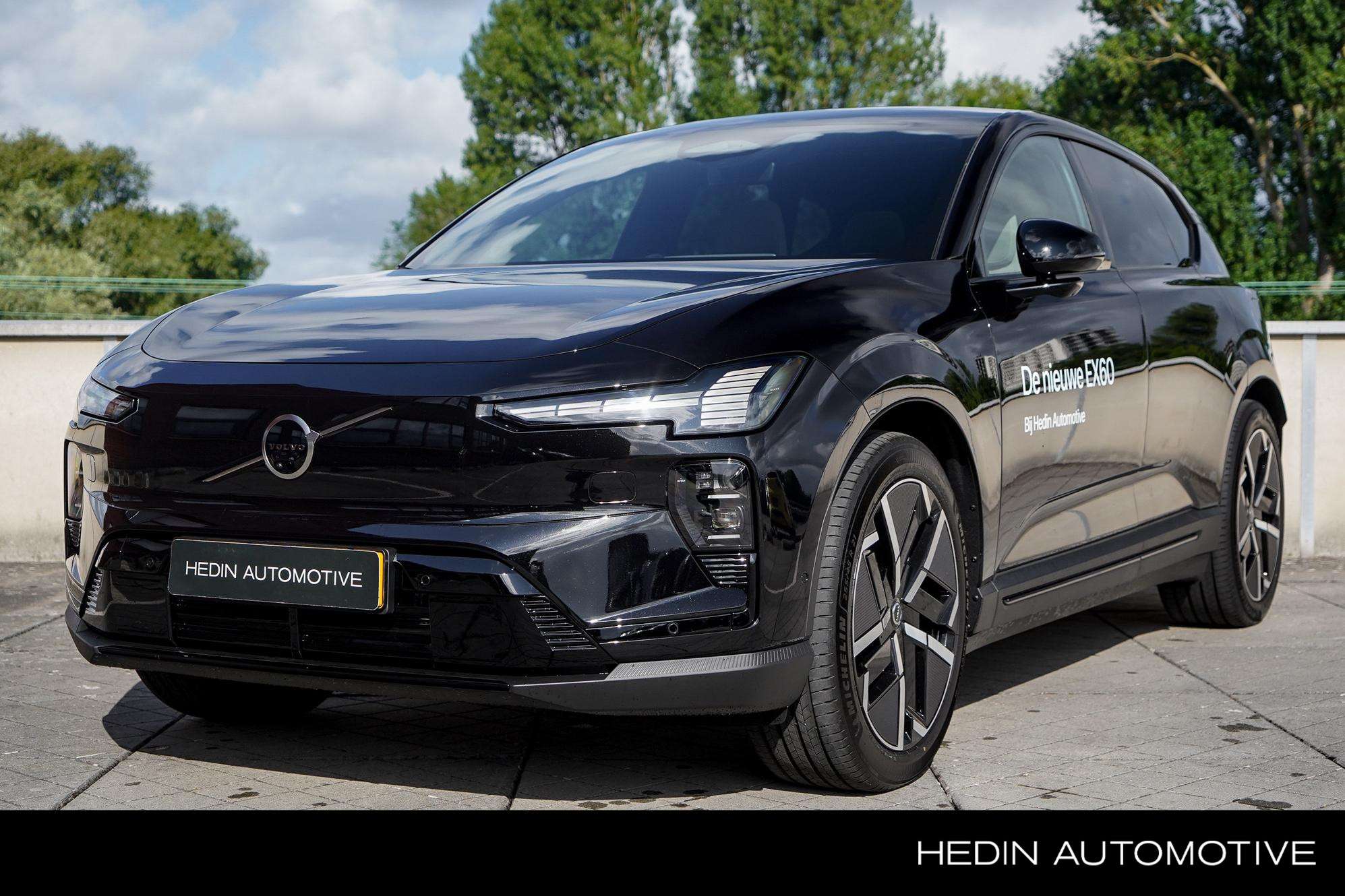 Volvo EX60 2026