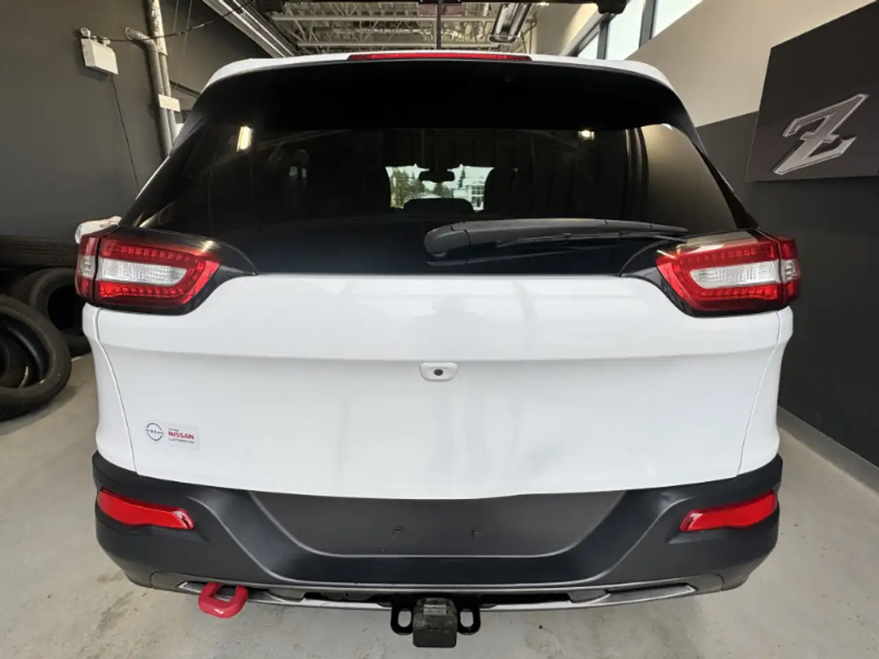 Jeep Cherokee снимка Jeep Cherokee