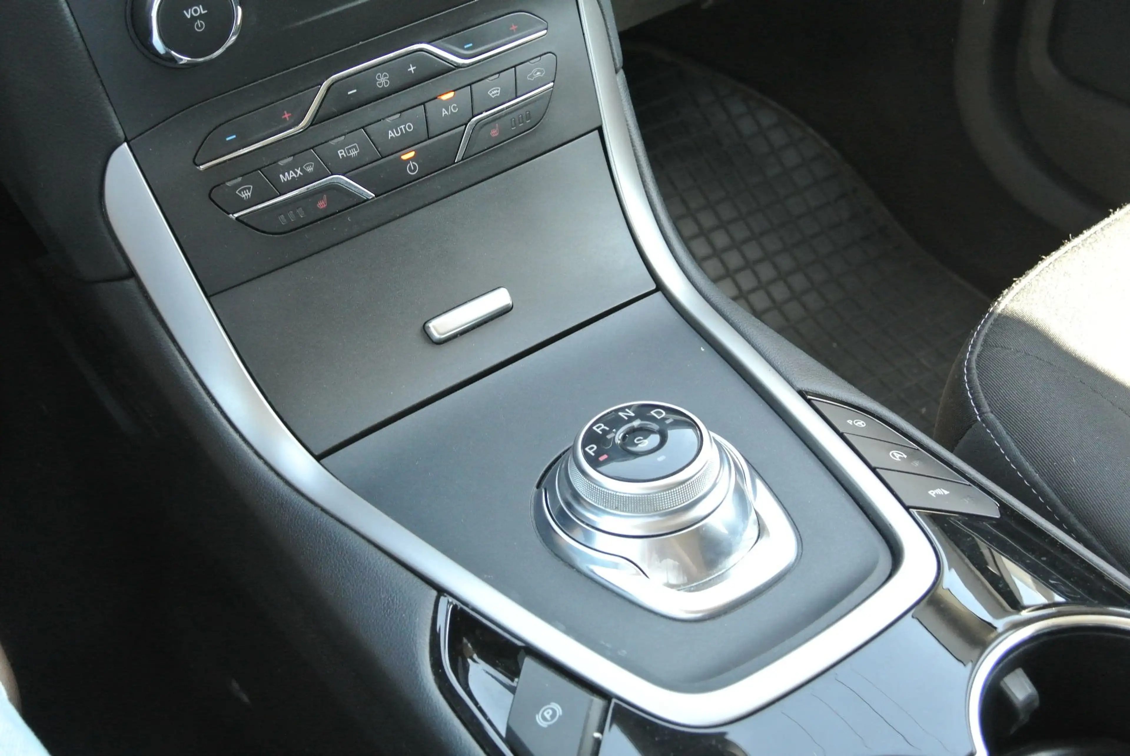 Ford Galaxy 2.0 EcoBlue Aut. EDITION * LED * KAMERA * AHK * — photo 11