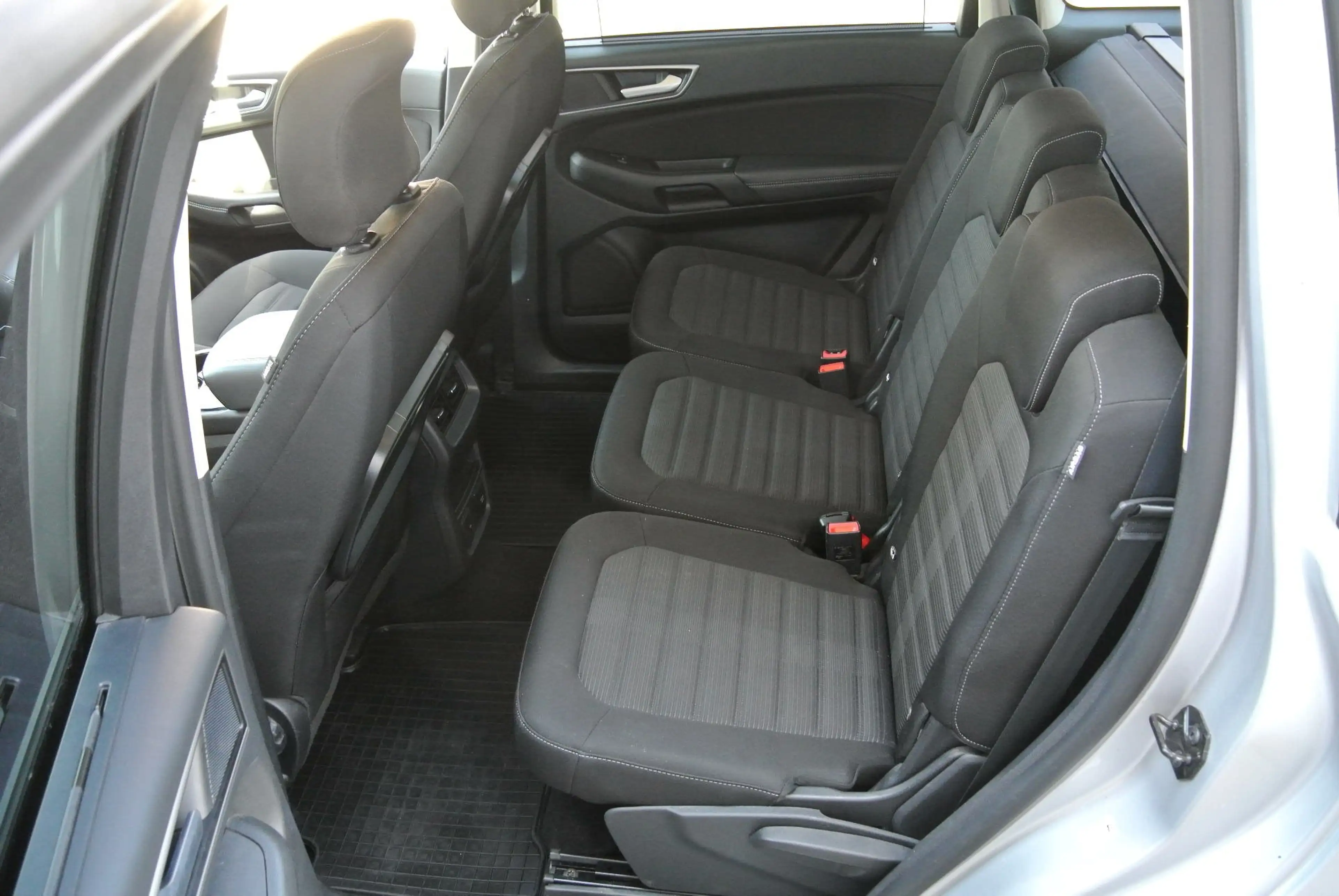 Ford Galaxy 2.0 EcoBlue Aut. EDITION * LED * KAMERA * AHK * — photo 13