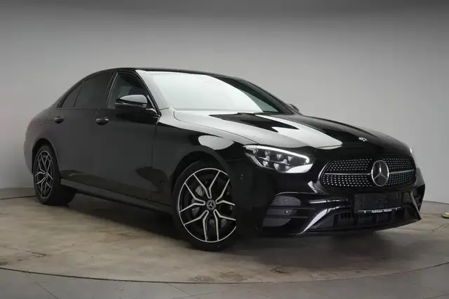 Mercedes-Benz E 300 de 9G-Tronic AMG Leder/Distronic/Kamera/HU