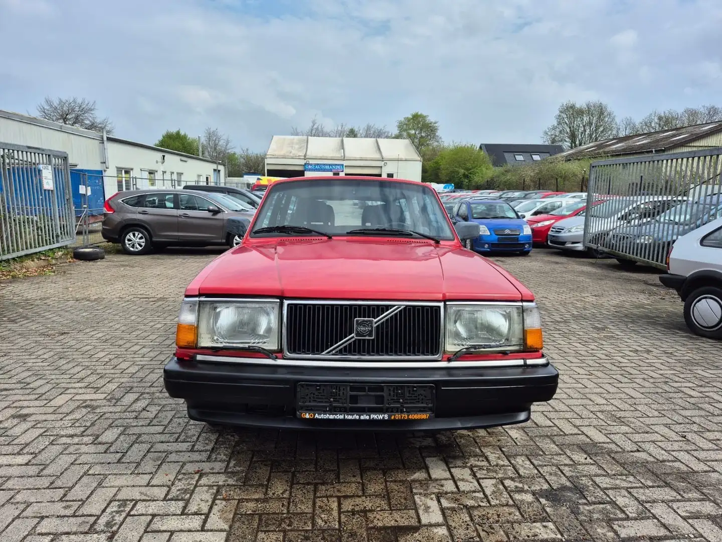 Volvo 240 Roşu - 2