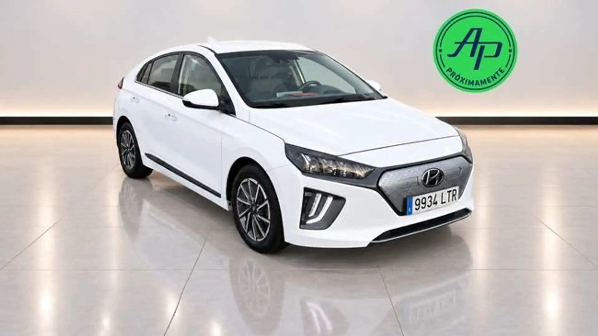 Hyundai IONIQ 1.6 GDI HEV TECNO DCT 141 5P Blanco - 1