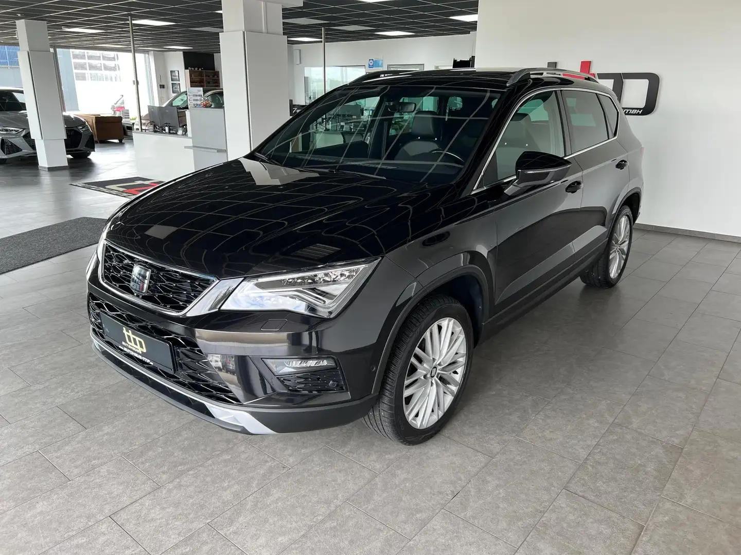 SEAT Ateca 1.5 TSI Xcellence Pano R.Kamera Keyless Schwarz - 1