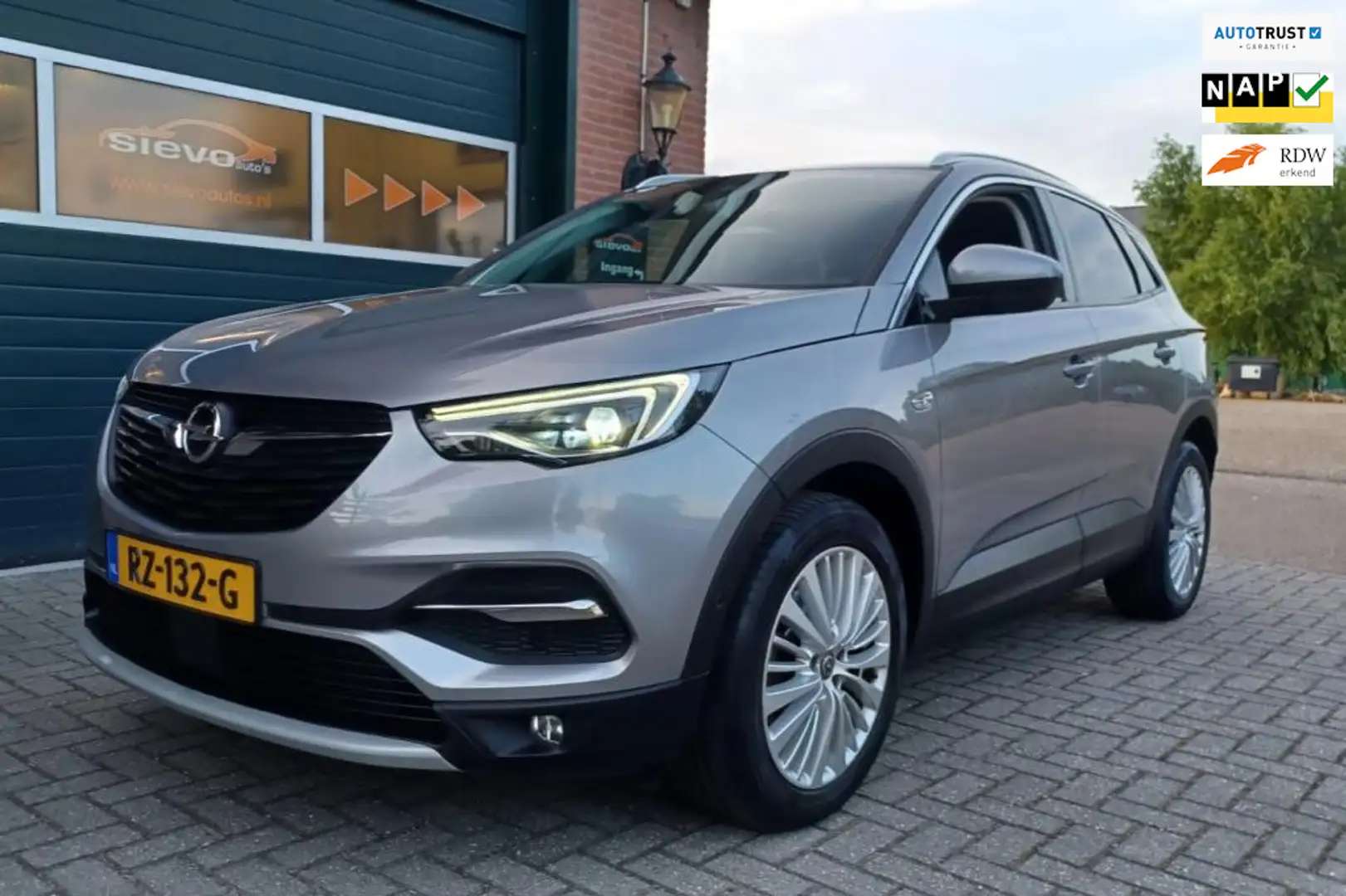Opel Grandland X 1.2 Turbo Business Executive/AUT/CLIMA/XENON/NAVI/ Grijs - 1