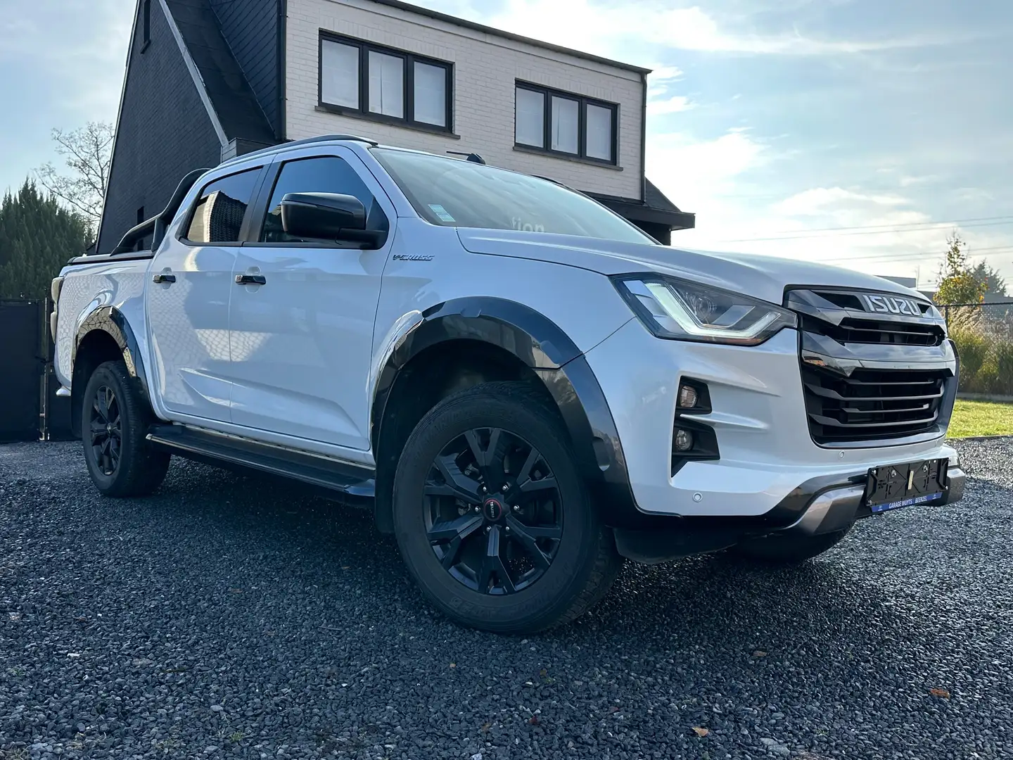 Isuzu D-Max D-Max Double Cab 4WD Autm. V-Cross *btw wagen* Blanc - 2