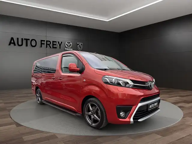 Toyota Proace 150PS L2 Verso Family 8-SITZER+AHK+STANDHEIZUNG+NA