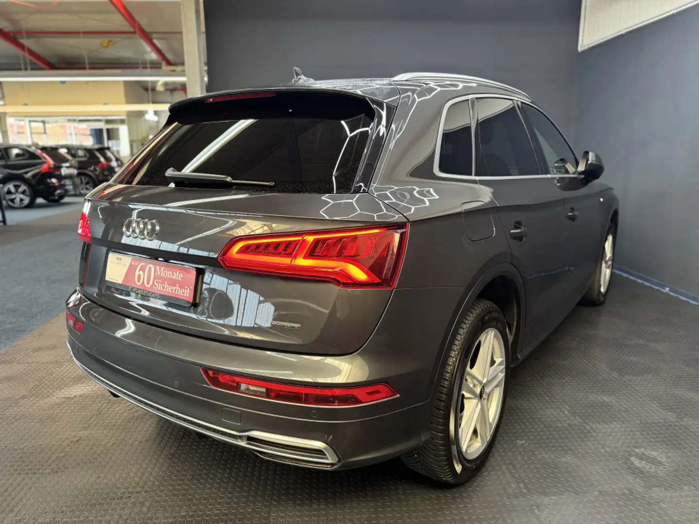 Audi Q5 50 TFSI e quattro sport*3J.Garantie*VOLL* Grau - 2