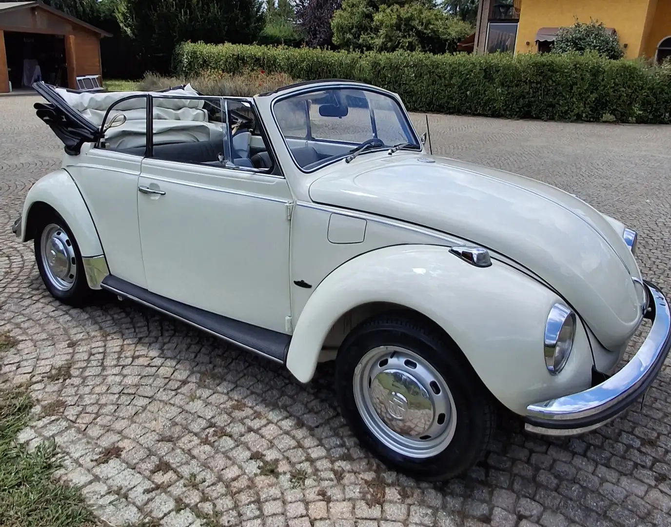 Volkswagen Maggiolino Cabriolet Weiß - 2