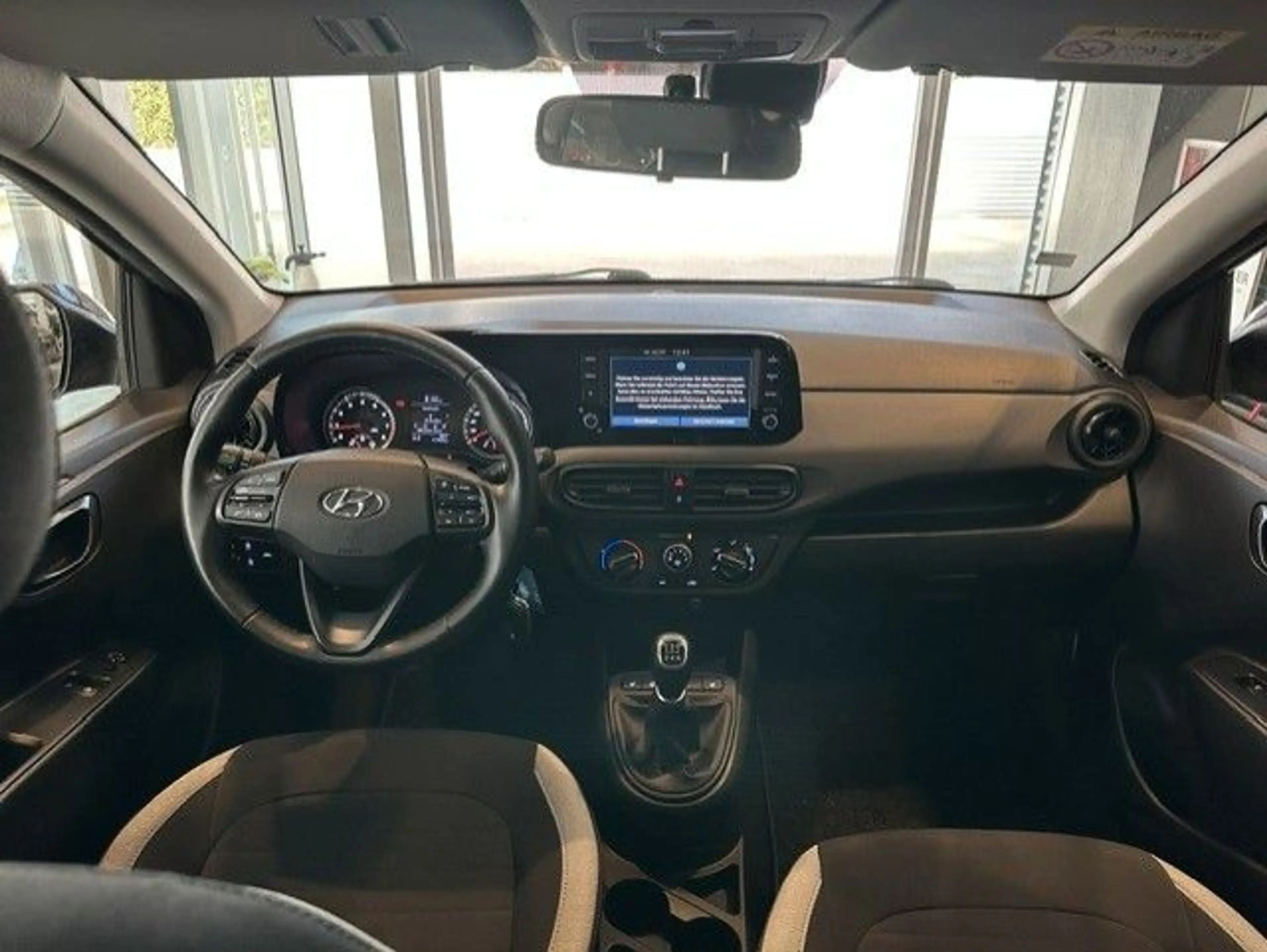 Hyundai i10 Edition 30 — photo 8