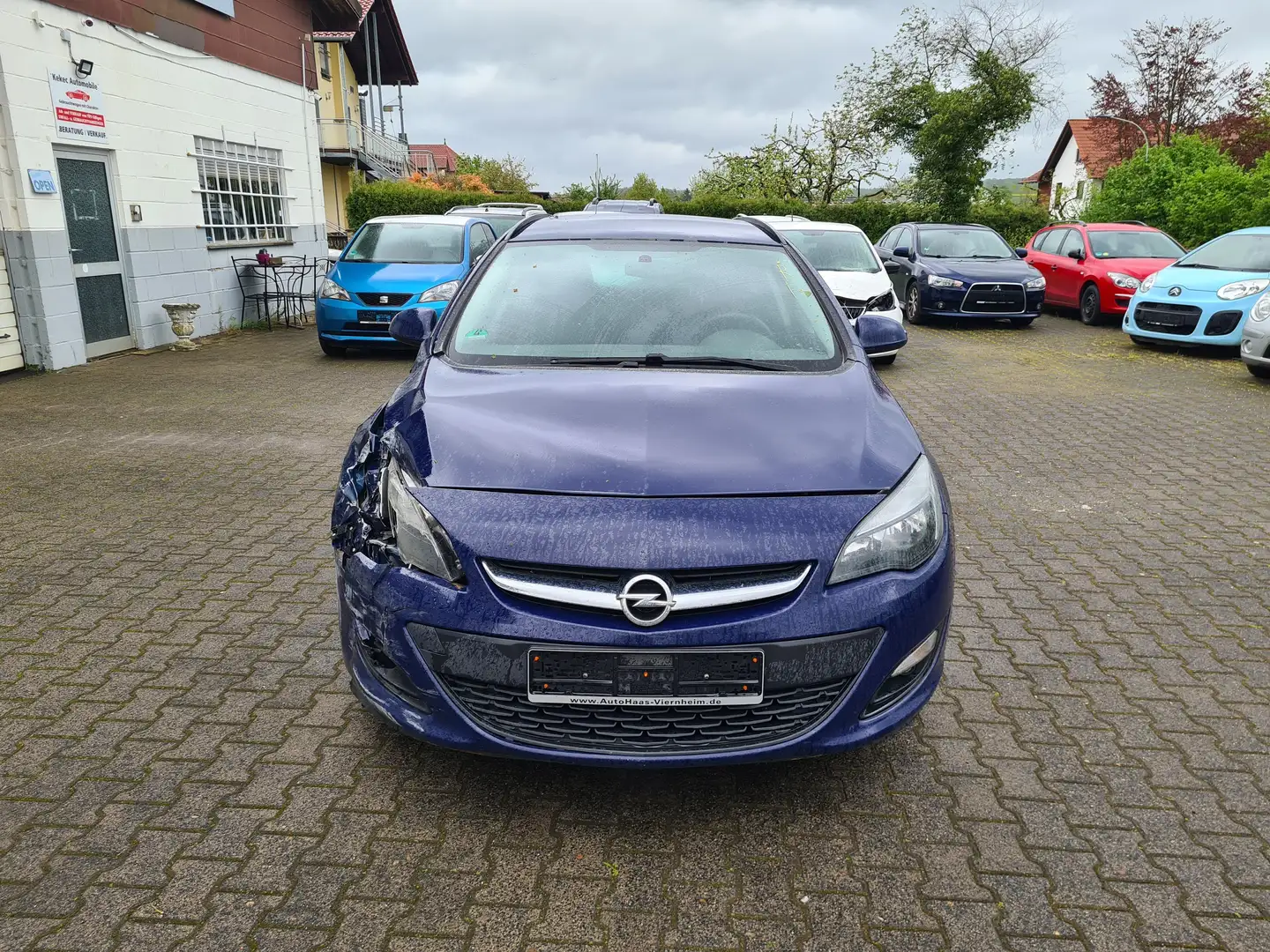 Opel Astra Edition Modrá - 1
