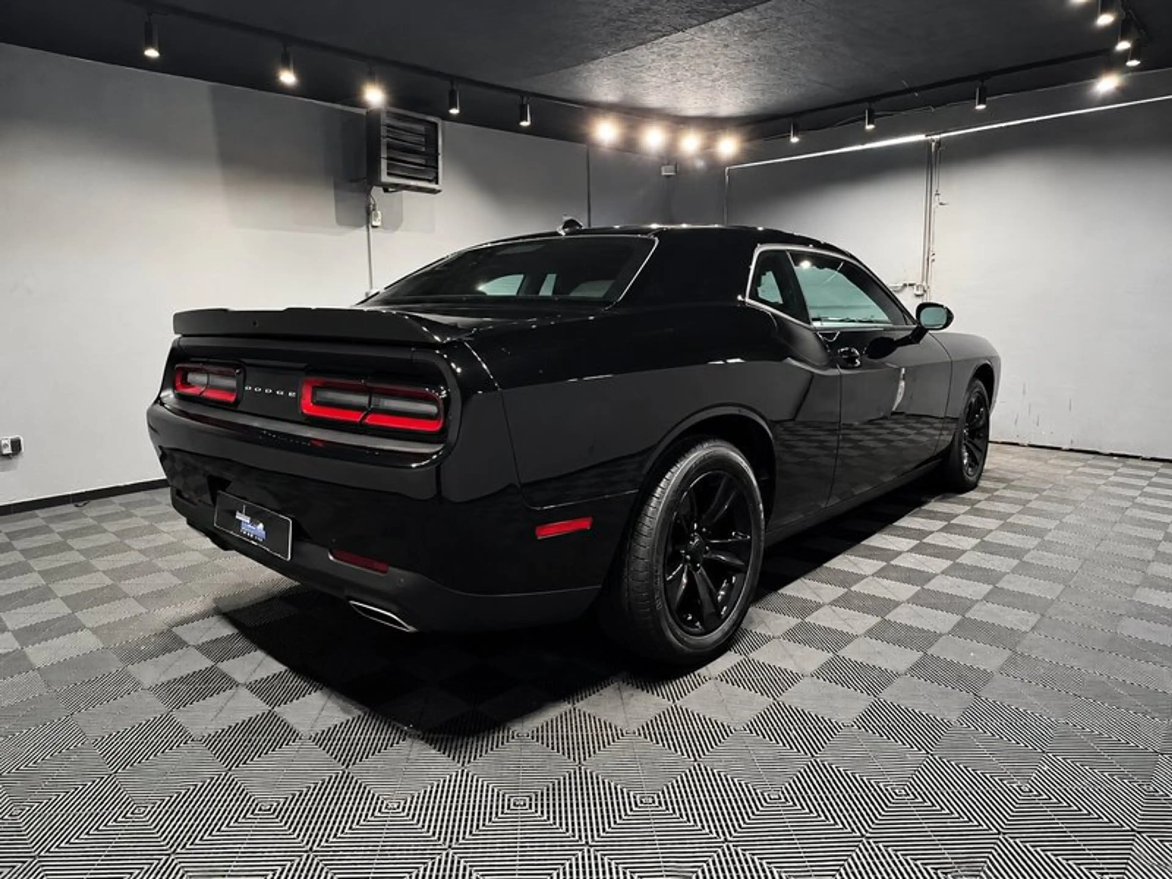 Dodge Challenger 3.6 V6 |DEUTSCHER AUSFÜHRUNG|AUTOM|LED — photo 4