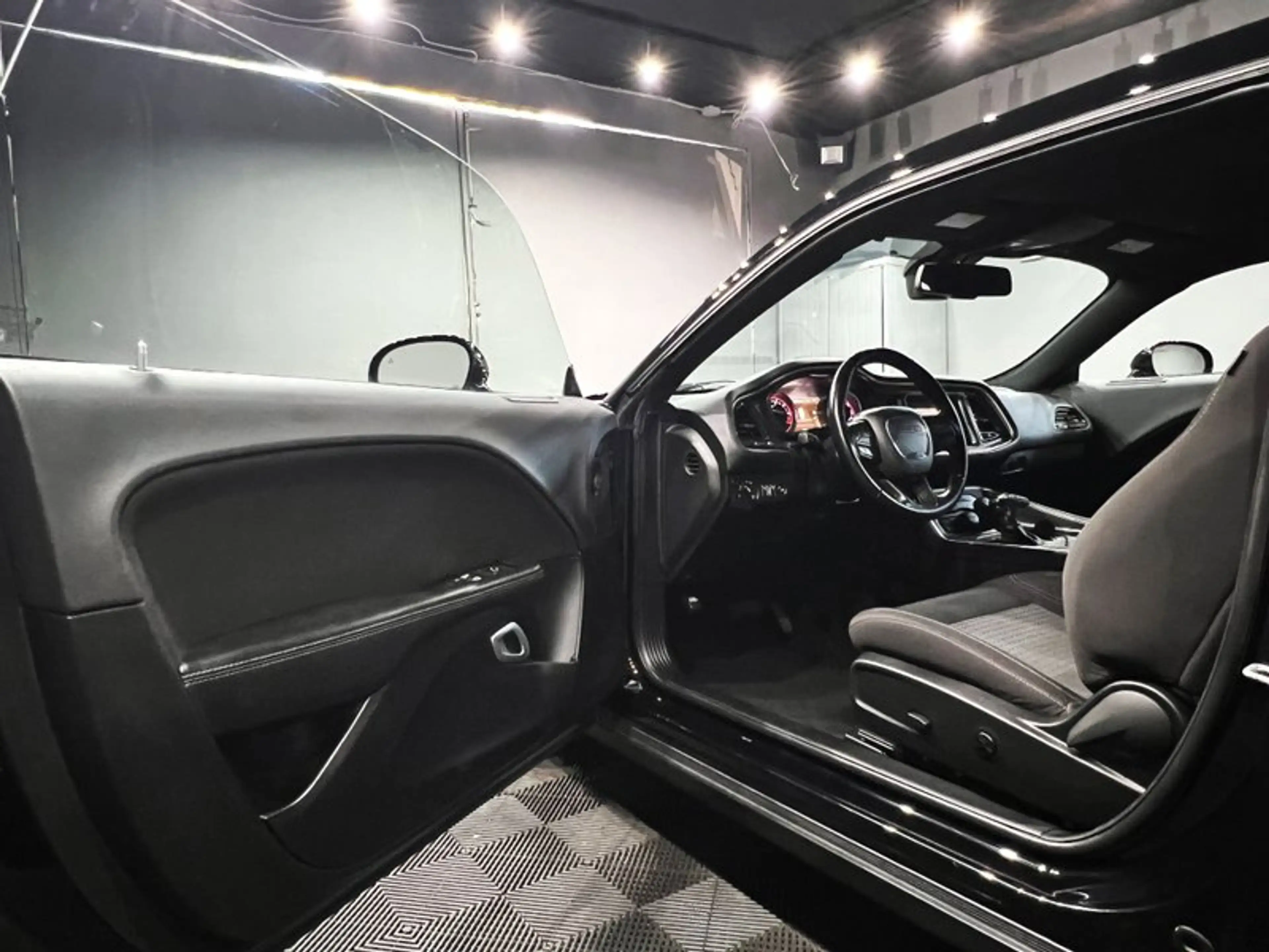 Dodge Challenger 3.6 V6 |DEUTSCHER AUSFÜHRUNG|AUTOM|LED — photo 9