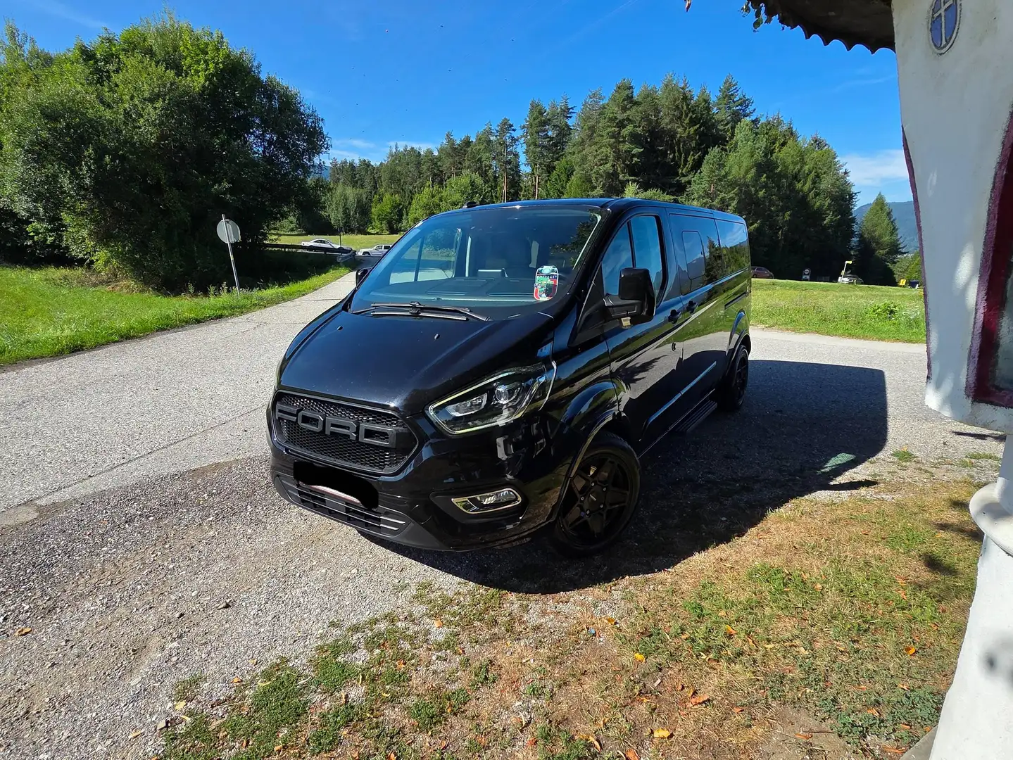 Ford Tourneo Custom Tourneo Custom 2,0 EcoBlue 320 L2 Titanium-X Titanium-X Schwarz - 1