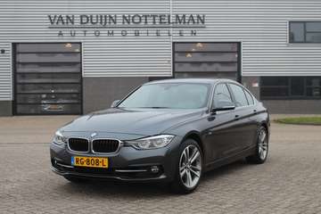 3-serie 320i High Executive / LCI / Leer / LED / 1