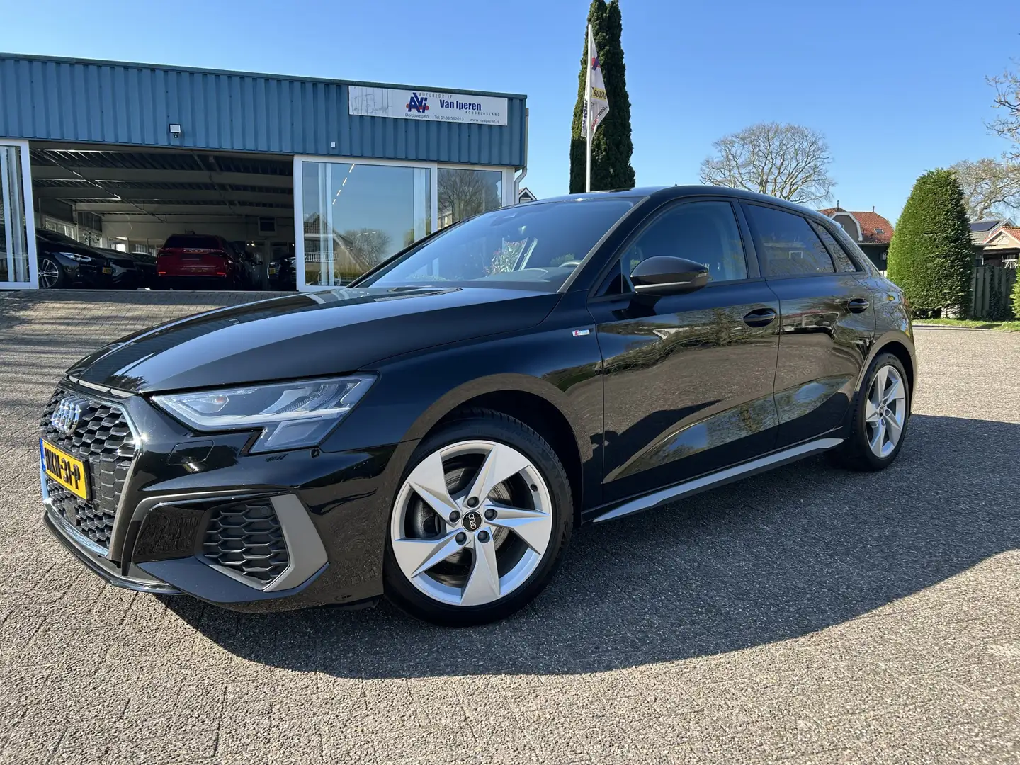 Audi A3 Sportback S-Line Apple Carplay,Cruise control Noir - 1